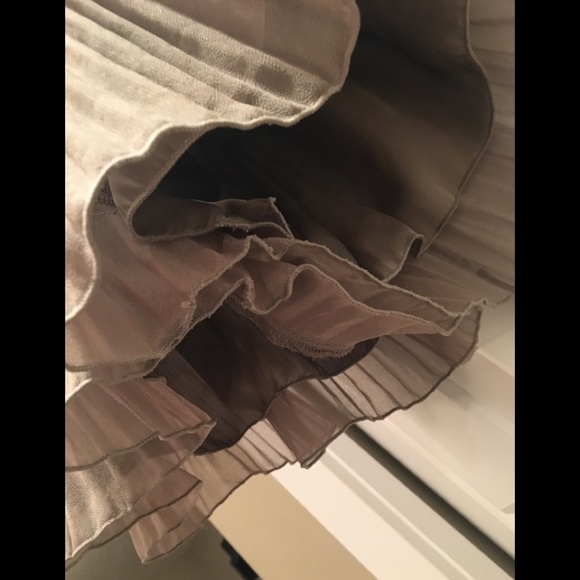 🌾 2/$25 dressy pleated shorts - Picture 4 of 9